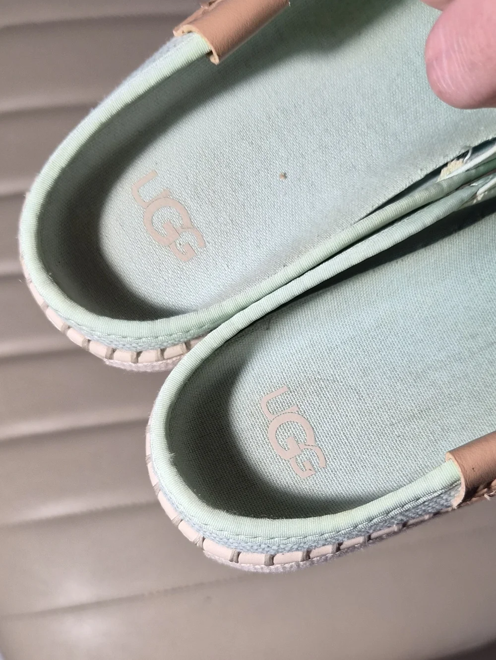 UGG Light Mint Slip-On Women’s Espadrille Sneakers Womens 6